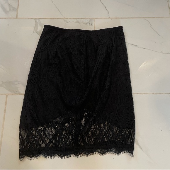 Tobi lace whirlwind skirt - Picture 3 of 5
